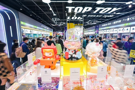 自带人货场，TOP TOY如何让潮玩生意成为购物中心的新增长曲线？