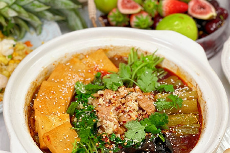 新消费黄了，但春节犹在