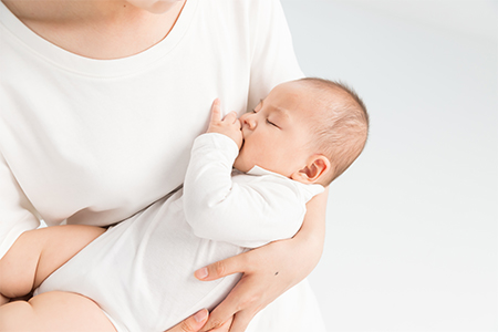 婴幼儿养育成本调查引发热议，母婴市场有望获得利好刺激因素