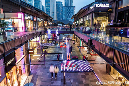2021全国购物中心客流报告：日均2.5万人次，高端mall最抗打