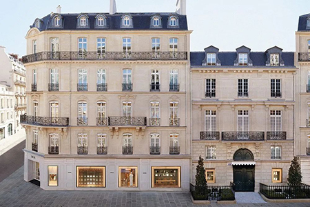 Dior巴黎总店重新开业，还打造了2000m2的品牌展览馆