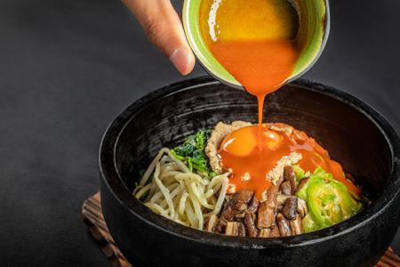 料理包和厨师不是敌对关系，模式变革才能打开新未来