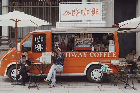 摆摊1个月，日赚1000元，地摊咖啡真如此YYDS？