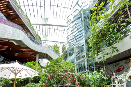 泰国曼谷Mega Bangna：将自然搬进商场，打造“山谷”里的购物中心