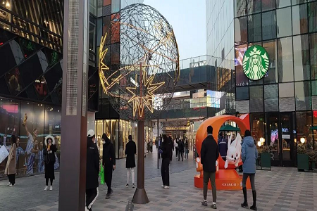 第一批“阳康”坐满餐厅，北京餐饮回血复活！