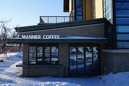 Manner开全国首家雪场店，盯上滑雪生意的品牌不止它一个