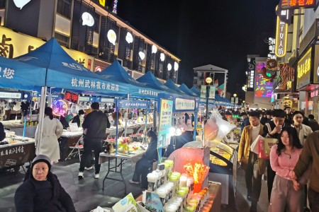 独家观察 | 商业外摆政策放宽，城市烟火气归来！