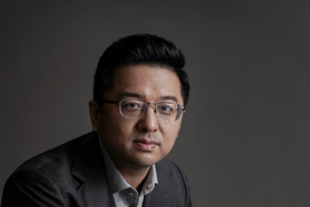 岳耀磊获评选为“年度商业地产卓越成就人物”