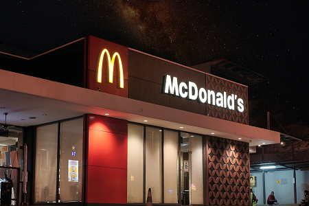 麦当劳将开出新的衍生连锁餐饮品牌——CosMc’s