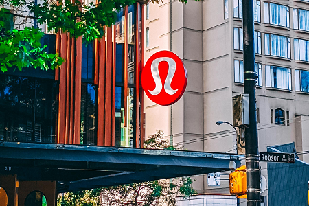 lululemon入华10年，今年上半年在中国卖了38亿