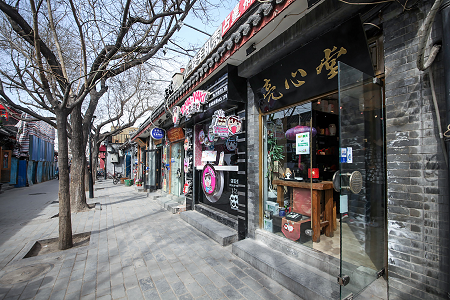 顶流小吃街取消窗口售卖餐食，“关窗”风会吹向全国吗？