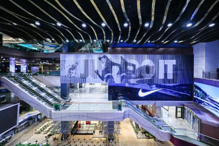 Nike在广州开设全球最大“优选体验店”，加速扩张奥特莱斯大店能否缓解存货“焦虑”？