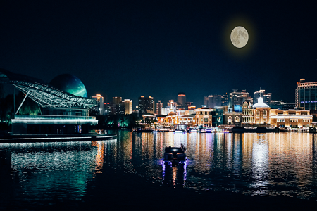 亮马河走红一年后