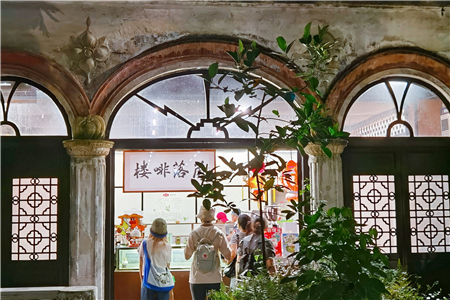 佛山“文化商业”纵深处：顺德菜、对联咖啡馆、街区书店