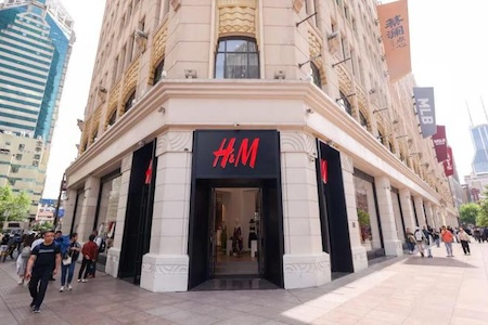 H&M开出中国最新旗舰店，购物中心的门面担当有了新样貌