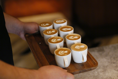 一年闭店超4万家，品牌开店降速，“咖啡拐点”来了？