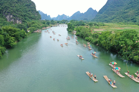 文旅网红正在绑架中国城市？
