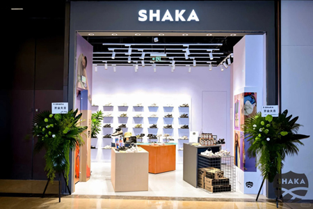 日本户外凉鞋「SHAKA」中国首家专卖店亮相成都太古里