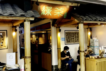 绿茶餐厅再陷预制菜争议，“四战”港交所胜算几何？