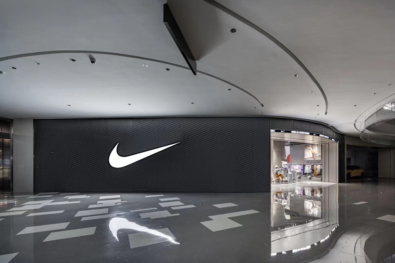 Nike云南最高级别门店落地昆明万象城 今日开业