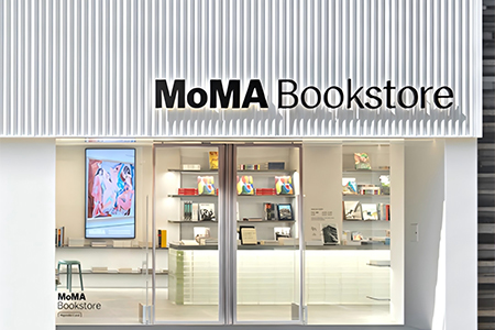 MoMA开出全球首家独立书店、On昂跑在东京开亚洲最大旗舰店、韩国设计师品牌ORR开中国首店…|品牌周报
