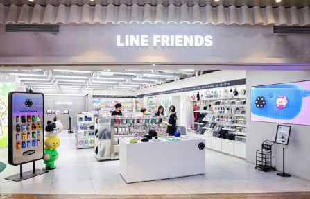 LINE FRIENDS授权大会：2026年三大战略落定，快闪店与主题空间同步推进
