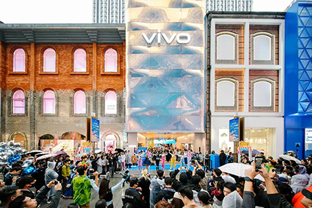 华中首家vivo人文影像馆亮相武汉楚河汉街，专业影像在零售场景的思考与探索