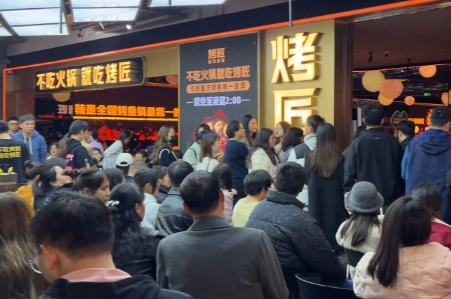 “日排千桌”的烤匠进军上海,凭什么被上海商业视为“客流密码”?